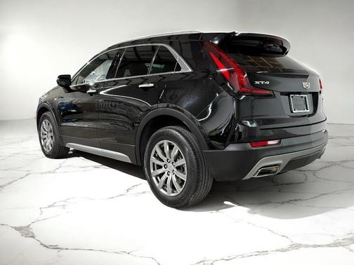 2021 Cadillac XT4 Premium Luxury