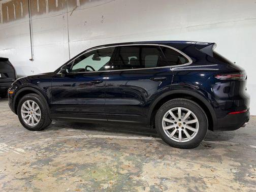 Blue 2019 Porsche Cayenne S