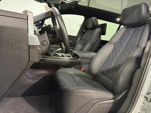 Luna Metallic 2026 Cadillac Escalade IQL Luxury