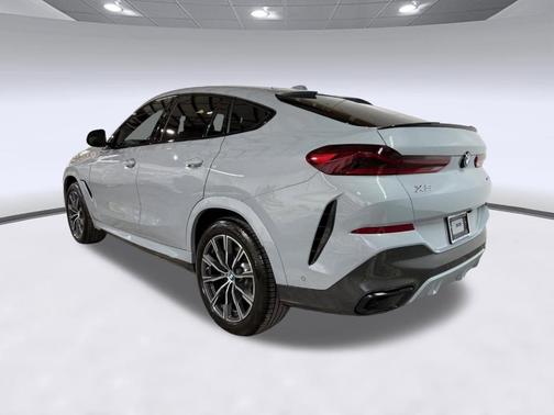 Brooklyn Grey Metallic 2026 BMW X6 xDrive40i