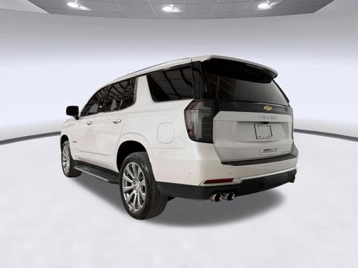 Iridescent Pearl Tricoat 2025 Chevrolet Tahoe Premier
