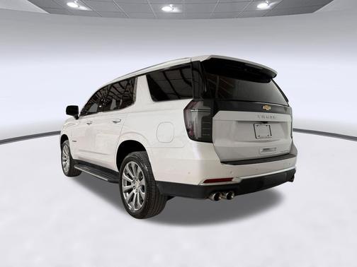 Iridescent Pearl Tricoat 2025 Chevrolet Tahoe Premier