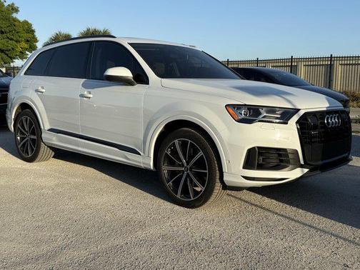 2021 Audi Q7 55 Premium Plus