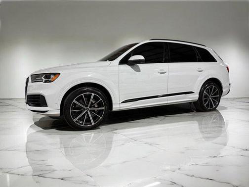 2021 Audi Q7 55 Premium Plus