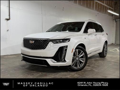 Crystal White Tricoat 2021 Cadillac XT6 Premium Luxury FWD