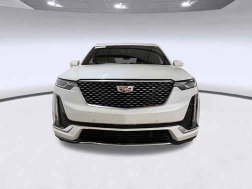 Crystal White Tricoat 2021 Cadillac XT6 Premium Luxury FWD