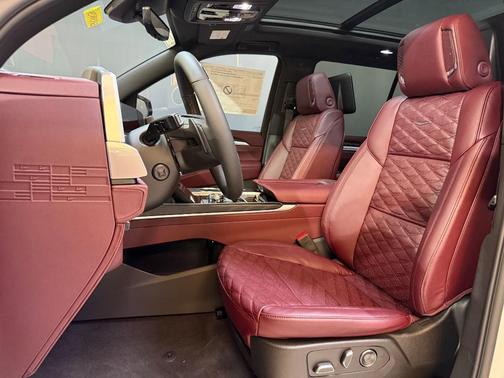2025 Cadillac Escalade Premium Luxury