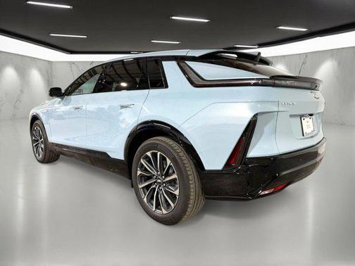 2026 Cadillac LYRIQ Premium Sport