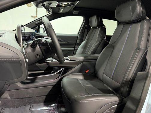 2026 Cadillac LYRIQ Premium Sport