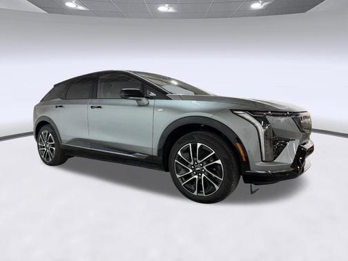 Argent Silver Metallic 2026 Cadillac OPTIQ Sport