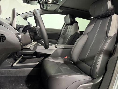 Argent Silver Metallic 2026 Cadillac OPTIQ Sport