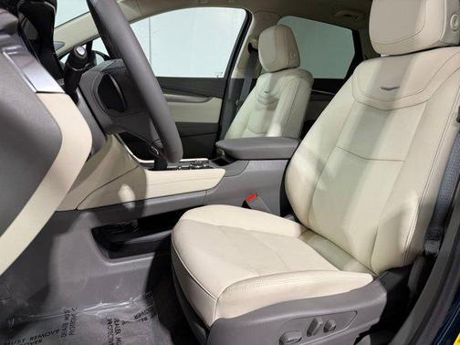 Emerald Lake Metallic 2026 Cadillac XT5 Premium Luxury