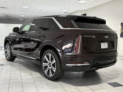 2025 Cadillac Escalade Luxury