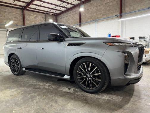 Dynamic Metal/Black Obsidian 2025 INFINITI QX80 AUTOGRAPH AWD