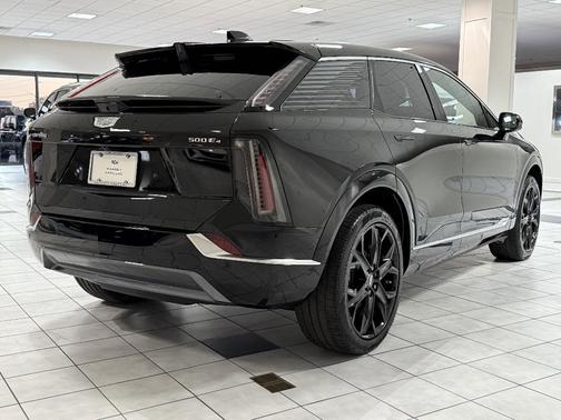 2025 Cadillac OPTIQ Luxury