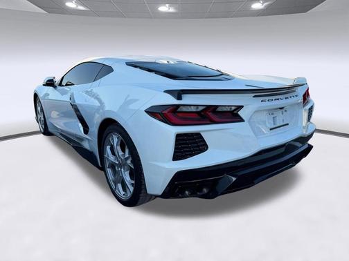 Arctic White 2024 Chevrolet Corvette Stingray w/3LT