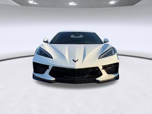 Arctic White 2024 Chevrolet Corvette Stingray w/3LT