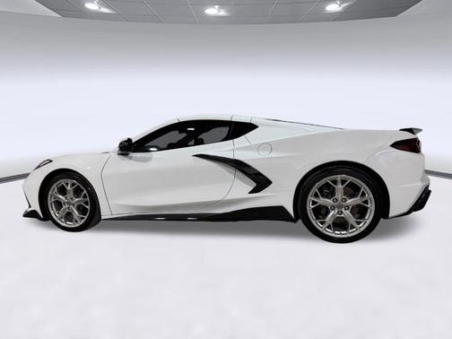 Arctic White 2024 Chevrolet Corvette Stingray w/3LT