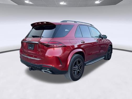 MANUFAKTUR Cardinal Red Metallic 2025 Mercedes-Benz GLE 450e 4MATIC