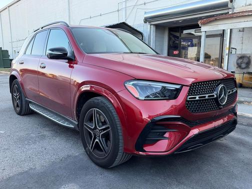 MANUFAKTUR Cardinal Red Metallic 2025 Mercedes-Benz GLE 450e 4MATIC
