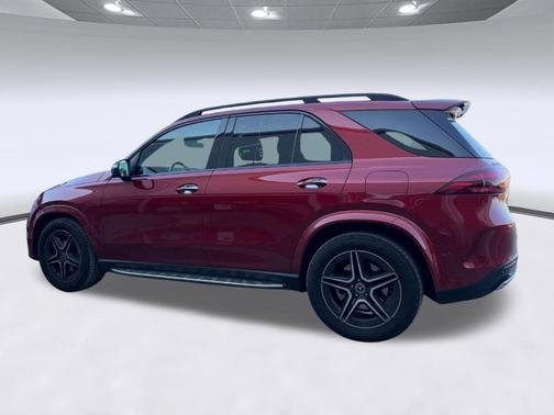 MANUFAKTUR Cardinal Red Metallic 2025 Mercedes-Benz GLE 450e 4MATIC