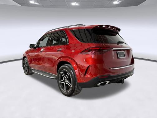 MANUFAKTUR Cardinal Red Metallic 2025 Mercedes-Benz GLE 450e 4MATIC