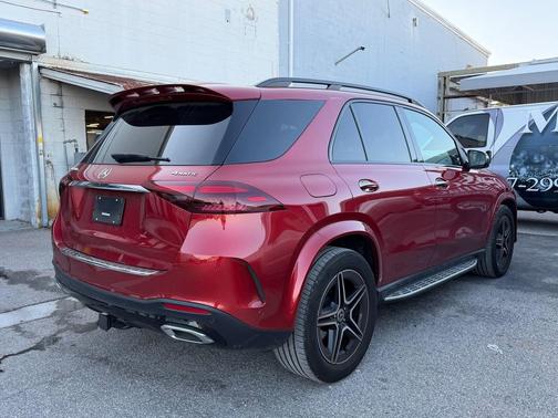 MANUFAKTUR Cardinal Red Metallic 2025 Mercedes-Benz GLE 450e 4MATIC
