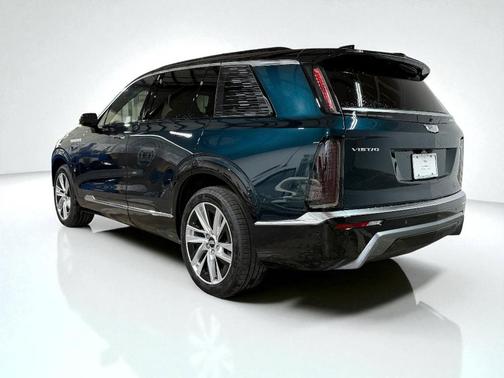 2026 Cadillac VISTIQ Luxury