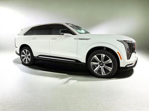 2025 Cadillac Escalade IQ Luxury 1