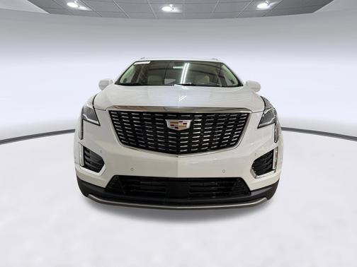 Crystal White Tricoat 2026 Cadillac XT5 Premium Luxury