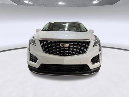 Crystal White Tricoat 2026 Cadillac XT5 Premium Luxury