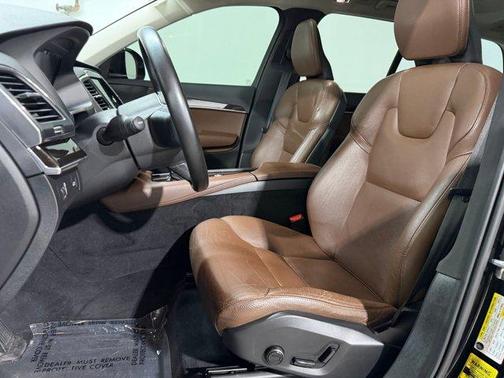 Onyx Black Metallic 2019 Volvo XC90 T6 Momentum