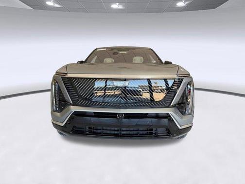 Argent Silver Metallic 2026 Cadillac VISTIQ Luxury