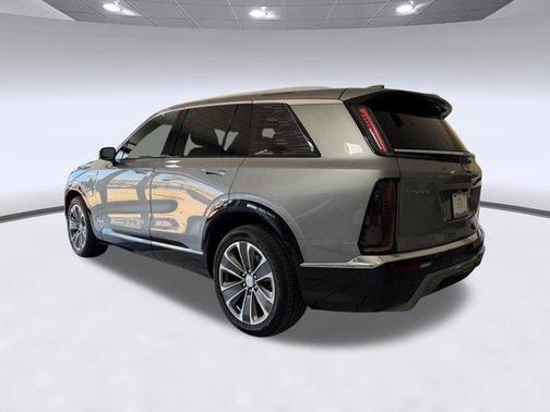 Argent Silver Metallic 2026 Cadillac VISTIQ Luxury