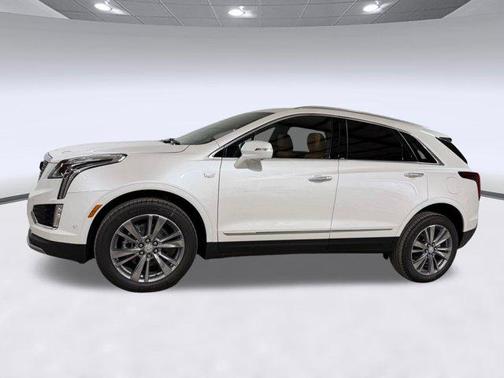 Crystal White Tricoat 2026 Cadillac XT5 Premium Luxury