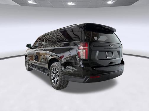 Black 2023 Chevrolet Suburban 4WD Z71