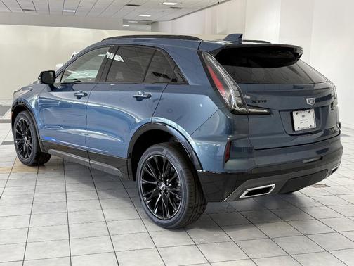 2025 Cadillac XT4 Sport