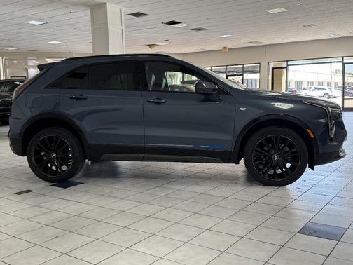 2025 Cadillac XT4 Sport
