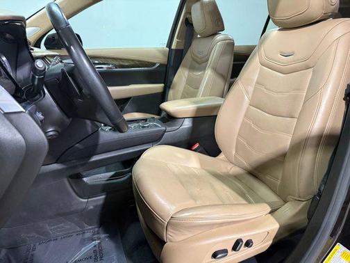 2020 Cadillac XT6 Premium Luxury FWD