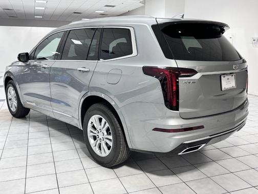 2025 Cadillac XT6 Luxury FWD