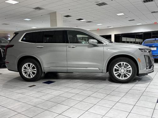 2025 Cadillac XT6 Luxury FWD