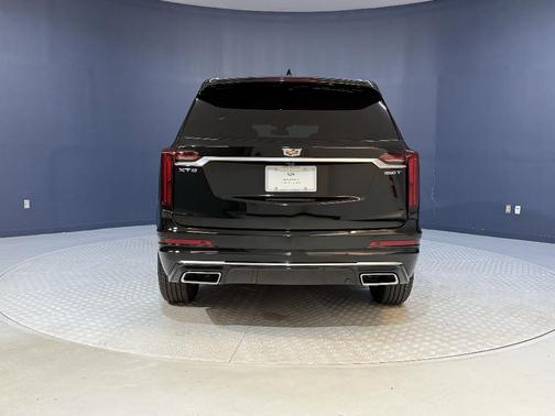 2025 Cadillac XT6 Luxury FWD