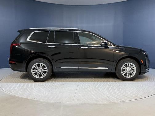 2025 Cadillac XT6 Luxury FWD