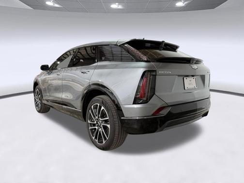 Argent Silver Metallic 2026 Cadillac OPTIQ Sport
