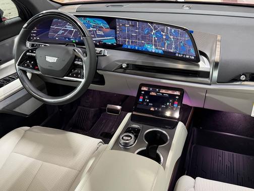 Radiant Red Tintcoat 2026 Cadillac VISTIQ Sport