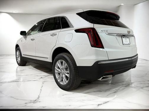 2025 Cadillac XT5 Luxury