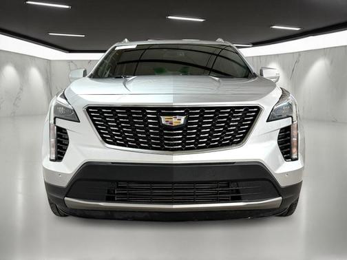 2021 Cadillac XT4 Premium Luxury