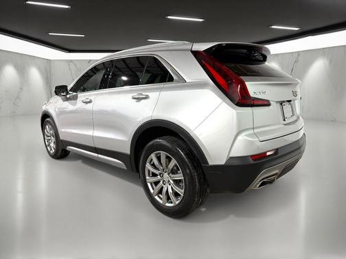 2021 Cadillac XT4 Premium Luxury