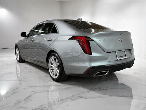 2025 Cadillac CT4 Luxury RWD