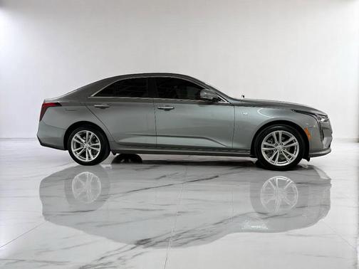 2025 Cadillac CT4 Luxury RWD